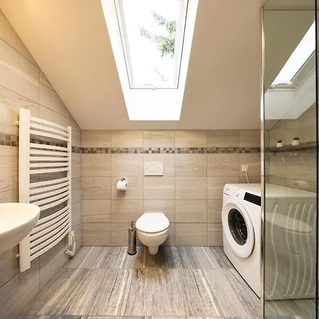 S Wellnes براتسيلافا